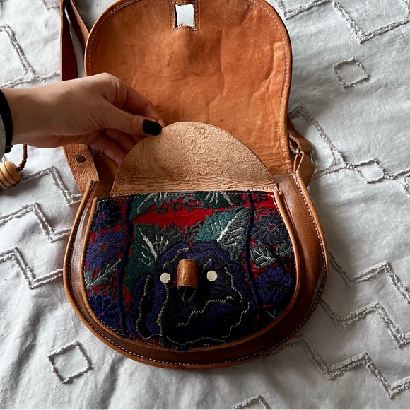 vintage embroidered leather crossbody bag - Picture 5 of 16